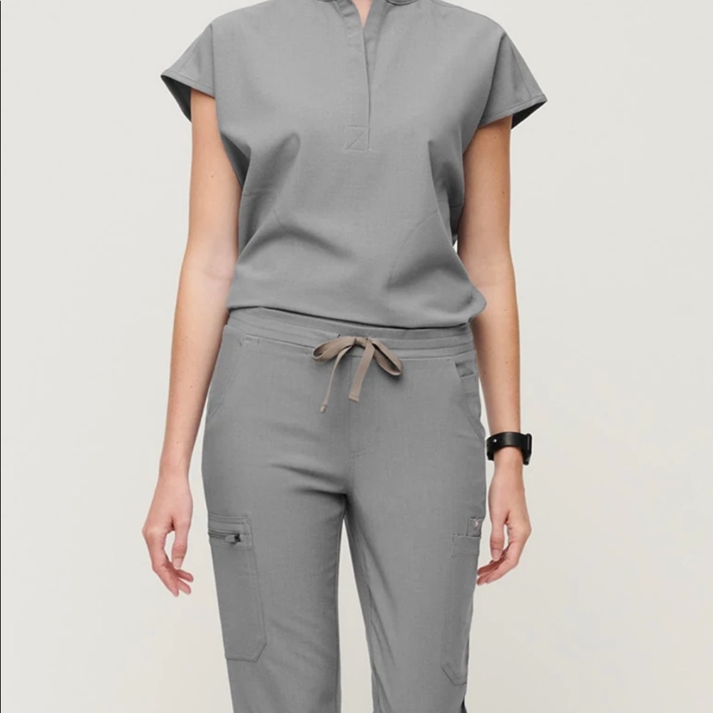 Dark space grey oversized scrub top brand new!